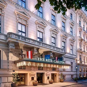 The Ritz-carlton, Отель Вена